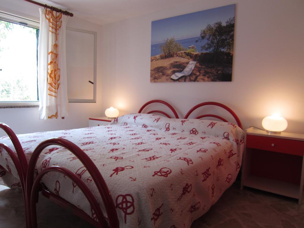 Casa Bianca Rais Gerbi Apartment Finale Room photo