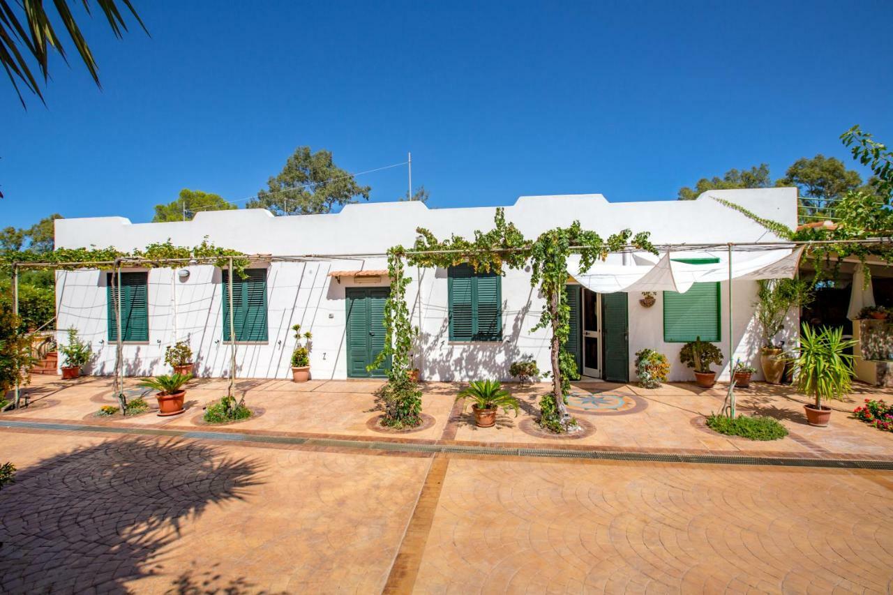 Casa Bianca Rais Gerbi Apartment Finale Exterior photo